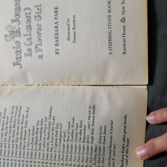 Junie B. Jones Books 1 × 2, 2, 4, 5, 7, 11, 13, 14, 16 and 17 - Picture 8 of 12